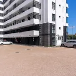 Burmeister 401 - 2 Bedroom Apartment Across From Ocean - Onsite Parking